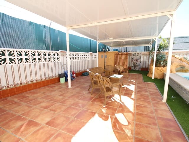 5 chambre Villa/Maison à vendre à El Chaparral, Torrevieja avec piscine garage - 688 900 € (Ref: 9422305)
