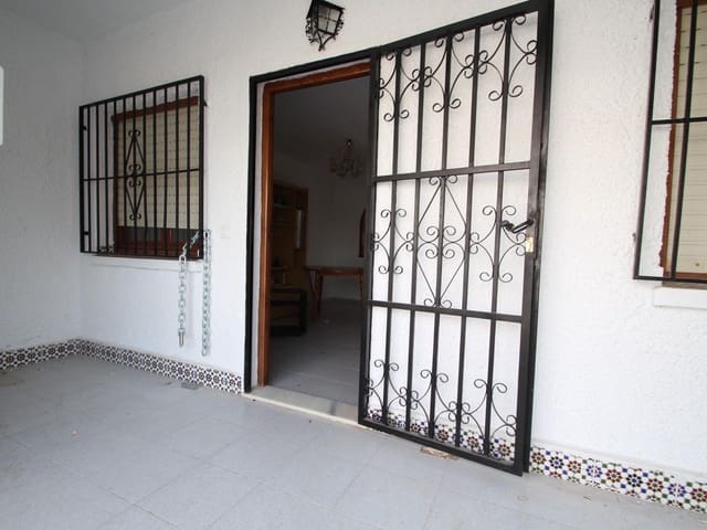 2 bedroom Bungalow for sale in San Luis, Torrevieja - € 99,900 (Ref: 9541642)