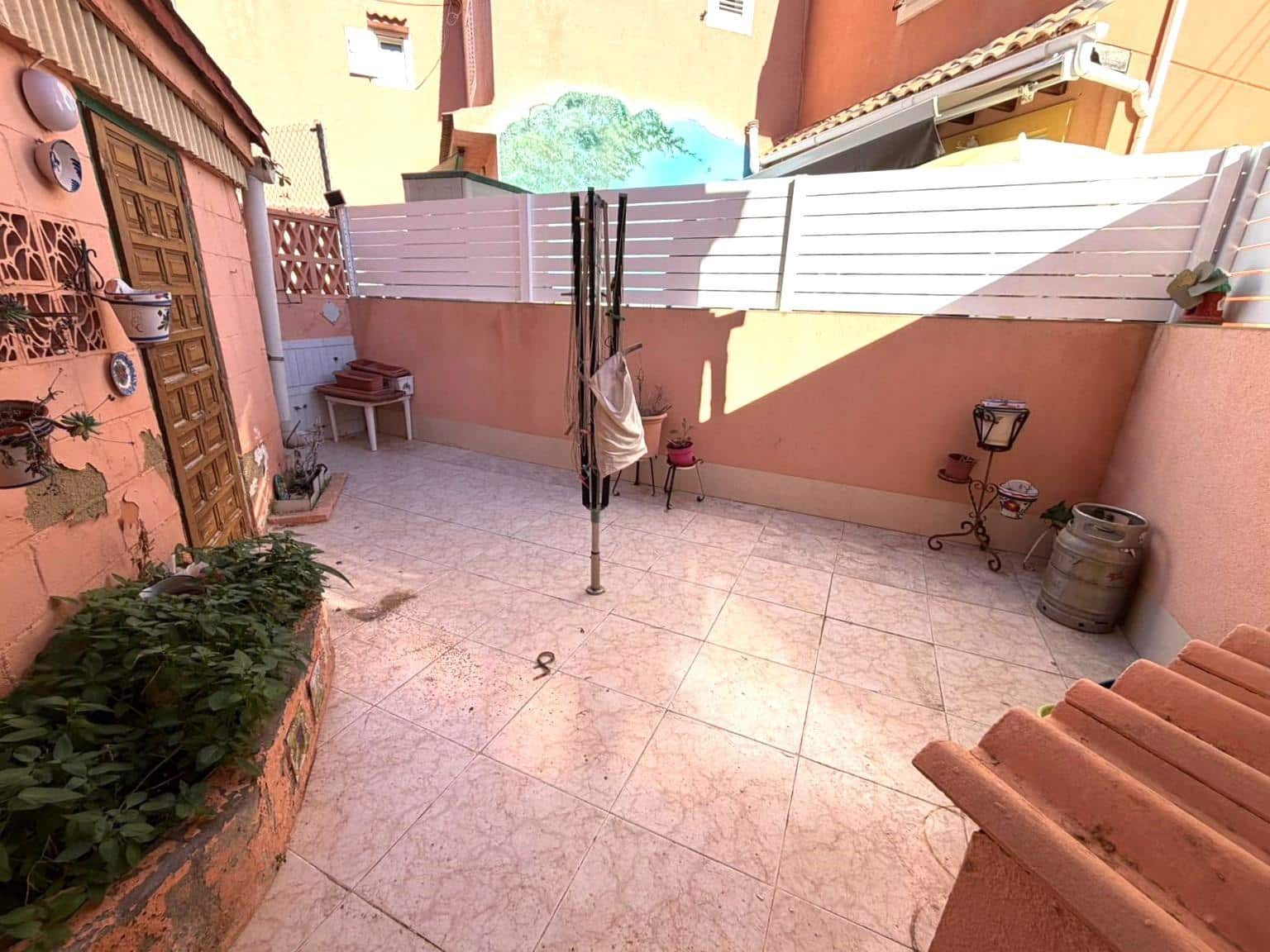 Apartamento de 2 habitaciones en Torrevieja en venta - 149.900 € (Ref: 9543838)