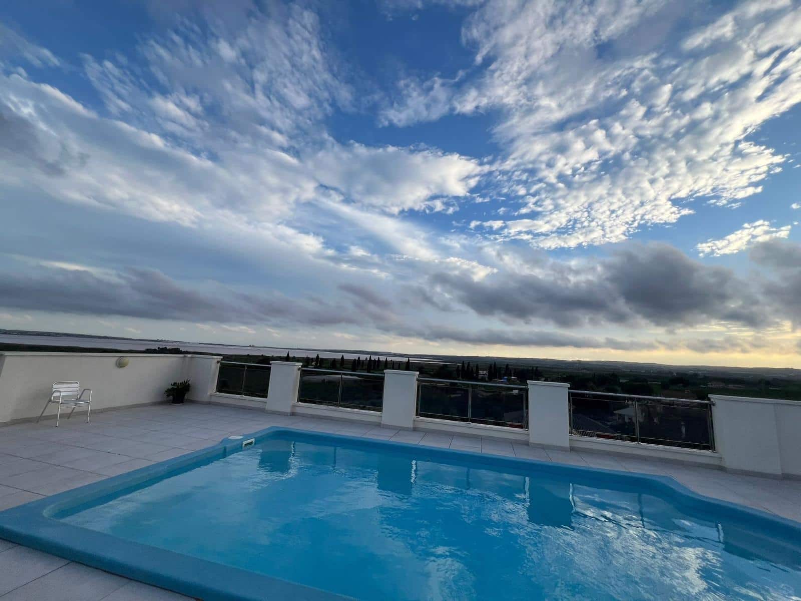 Apartamento de 2 habitaciones en Los Montesinos en venta - 119.900 € (Ref: 9571393)