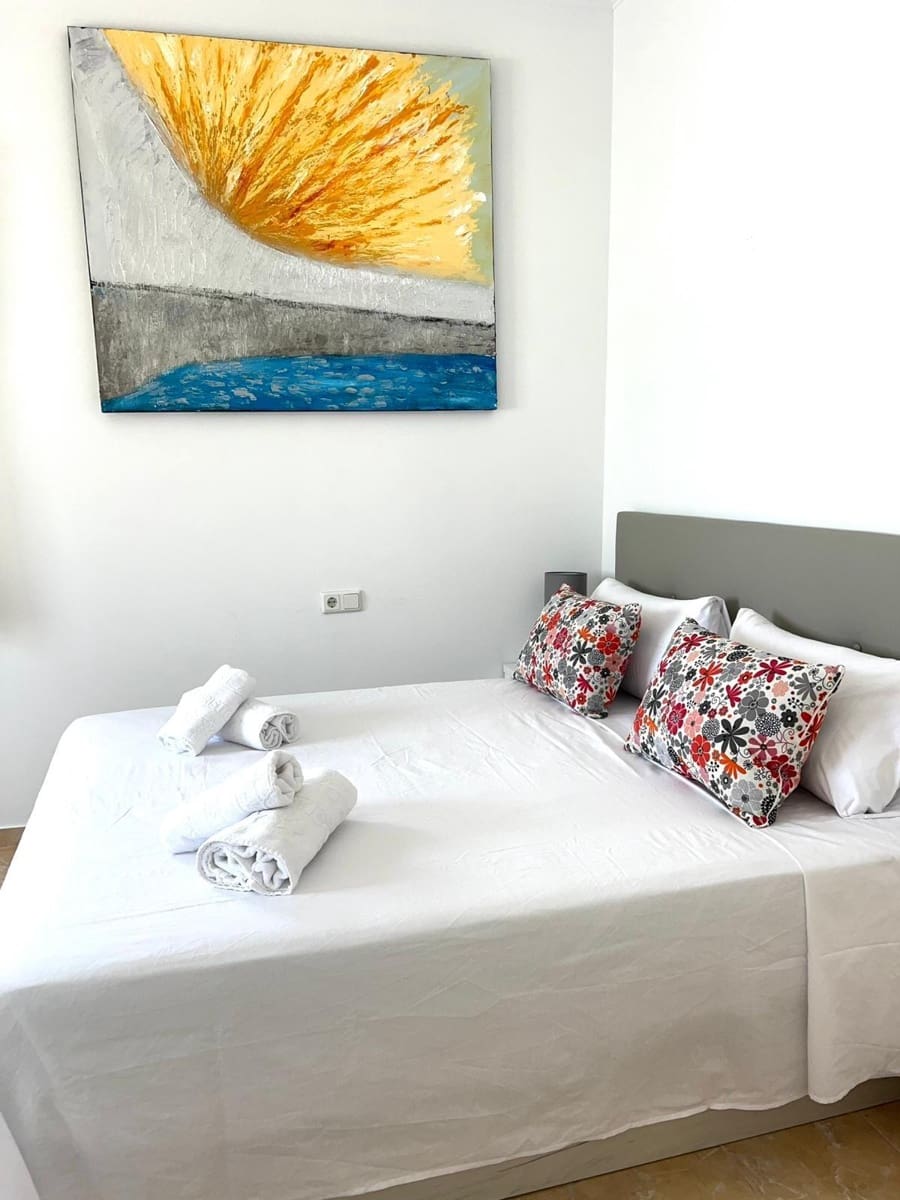 3 soverom Villa til salgs i Torrevieja med svømmebasseng - € 519 000 (Ref: 9591554)