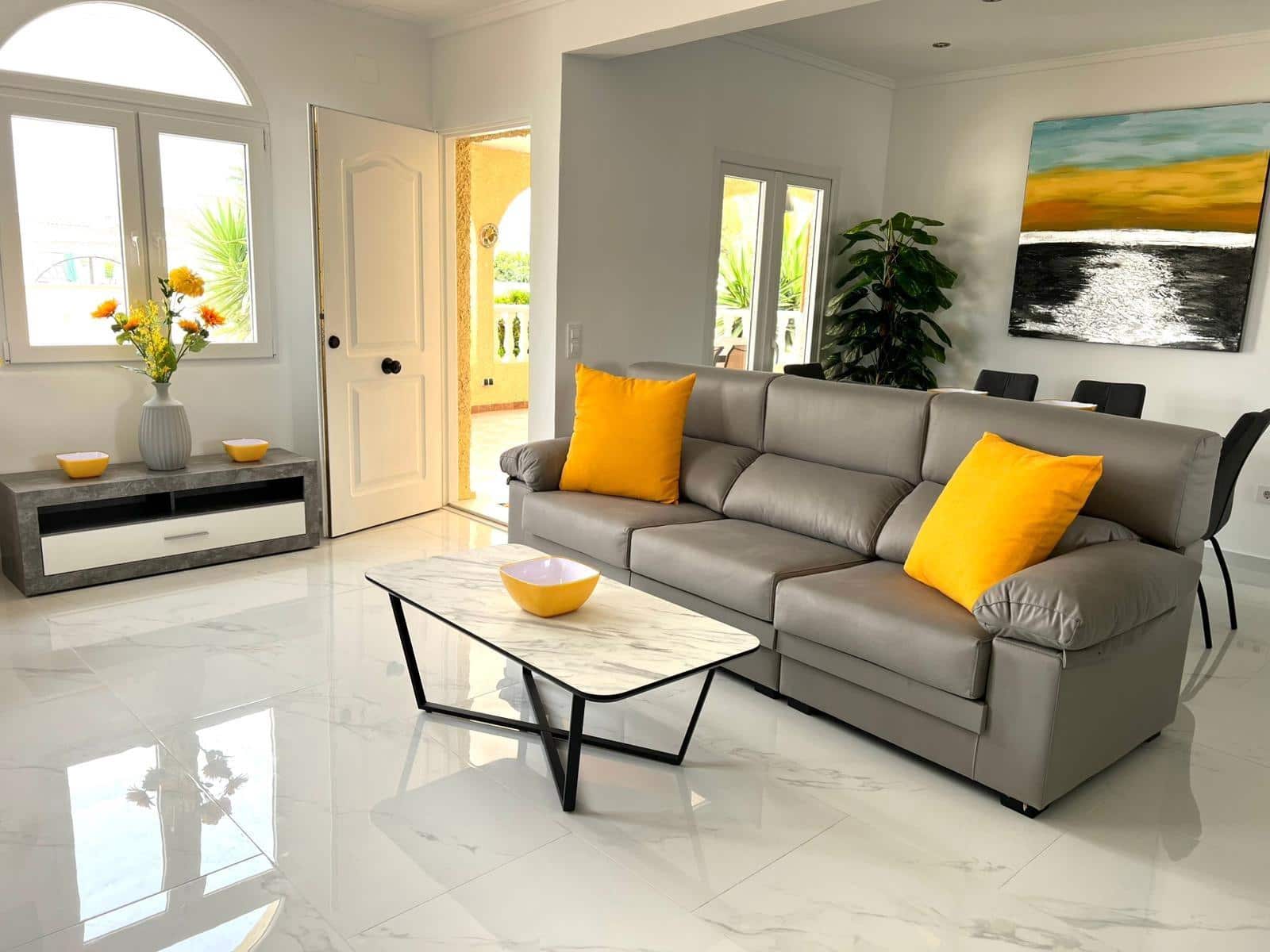 3 soverom Villa til salgs i Torrevieja med svømmebasseng - € 519 000 (Ref: 9591554)