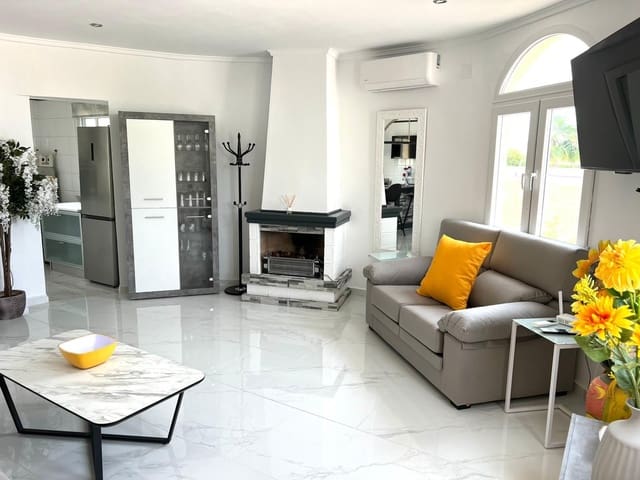 3 soverom Villa til salgs i El Chaparral - La Siesta - La Torreta, Torrevieja med svømmebasseng - € 519 000 (Ref: 9591554)