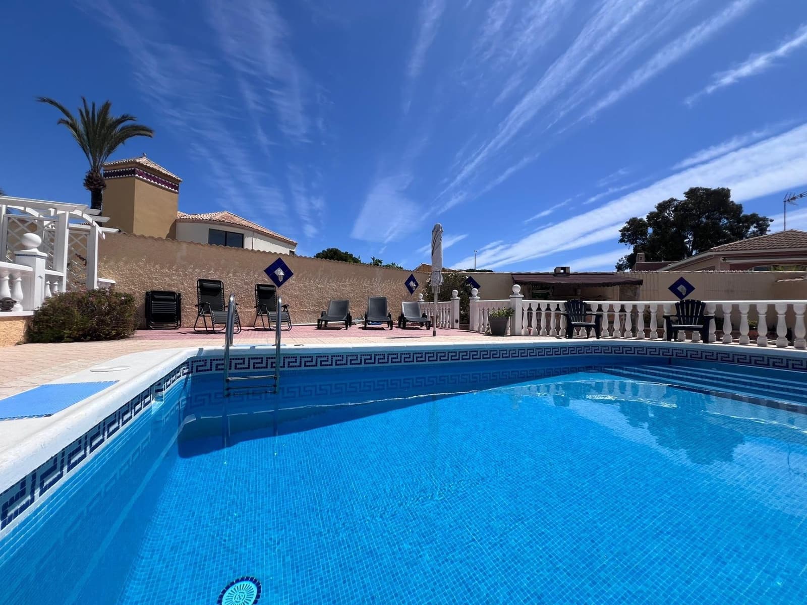 3 soverom Villa til salgs i Torrevieja med svømmebasseng - € 519 000 (Ref: 9591554)