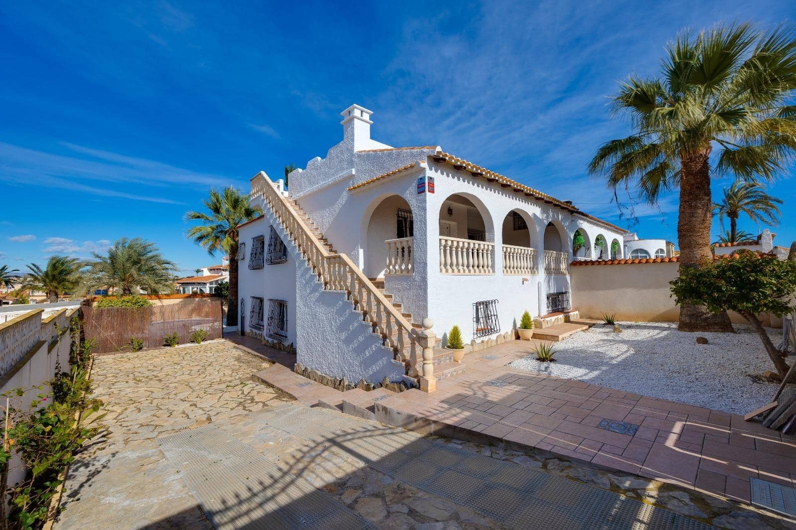 4 chambre Villa/Maison à vendre à El Chaparral avec piscine - 359 900 € (Ref: 9619503)