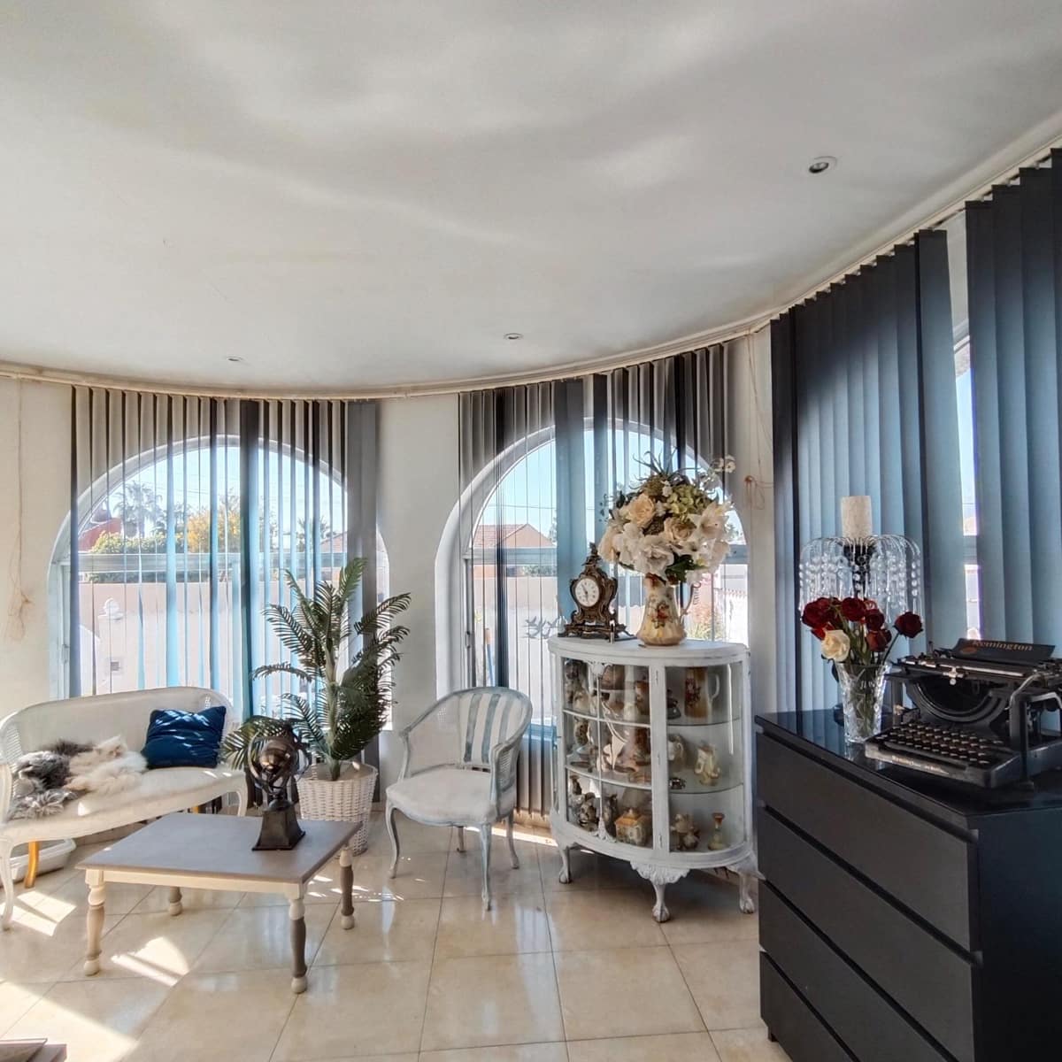 2 bedroom Villa for sale in Torrevieja with pool - € 299,900 (Ref: 9627810)