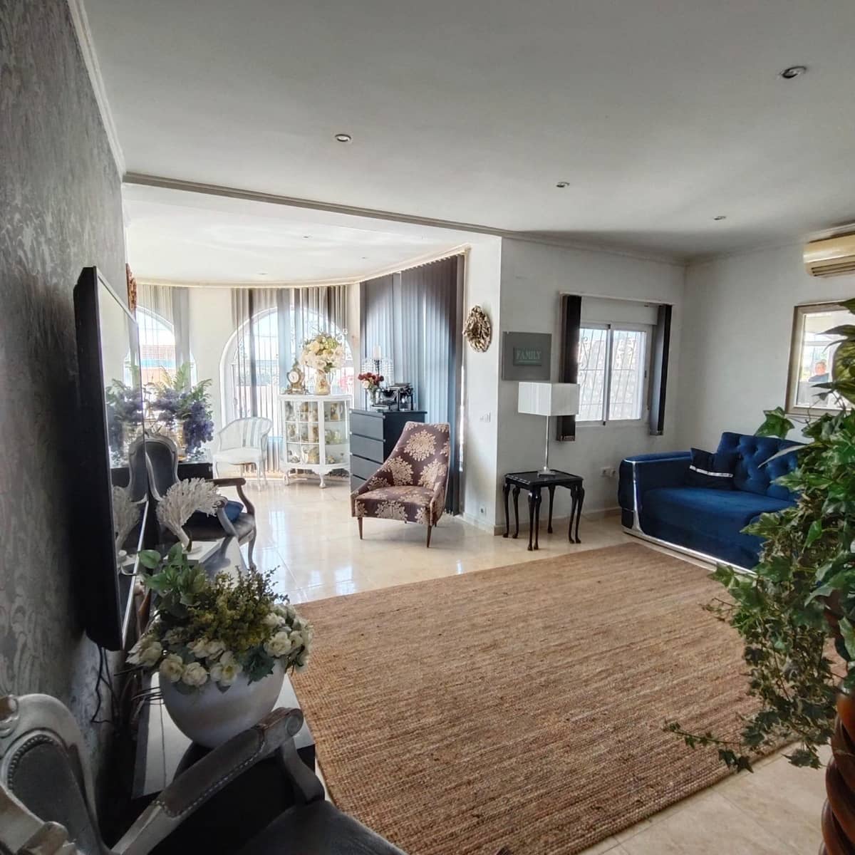 2 bedroom Villa for sale in Torrevieja with pool - € 299,900 (Ref: 9627810)