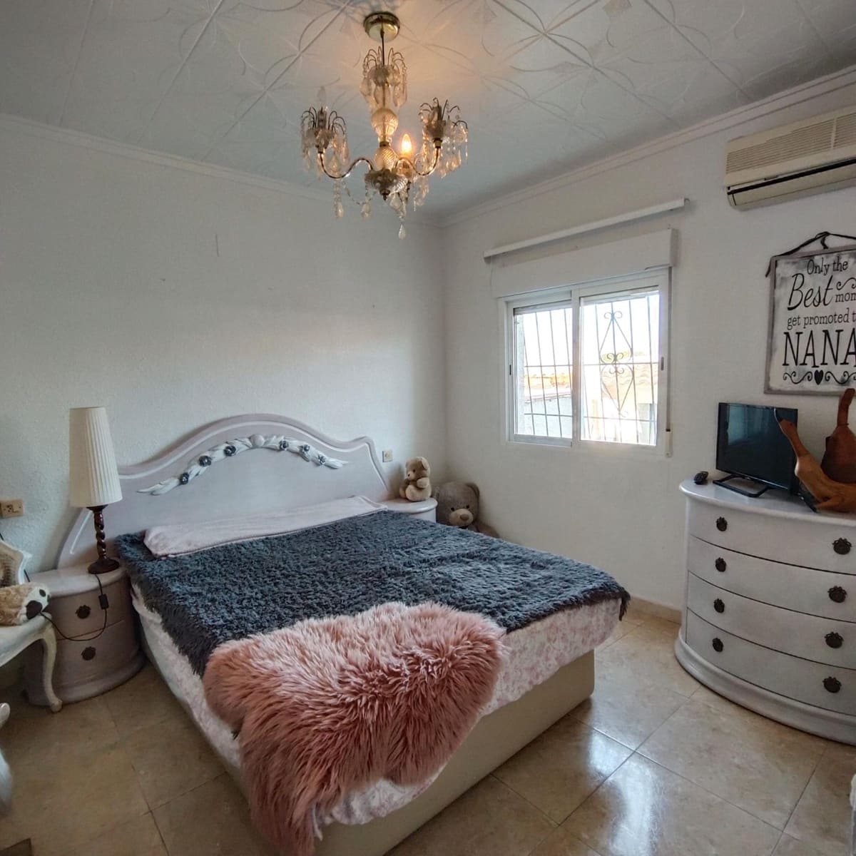 2 bedroom Villa for sale in Torrevieja with pool - € 299,900 (Ref: 9627810)