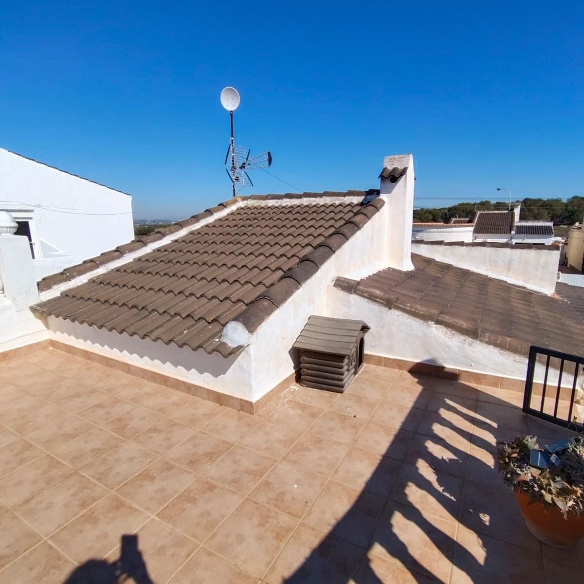 2 bedroom Villa for sale in Torrevieja with pool - € 299,900 (Ref: 9627810)