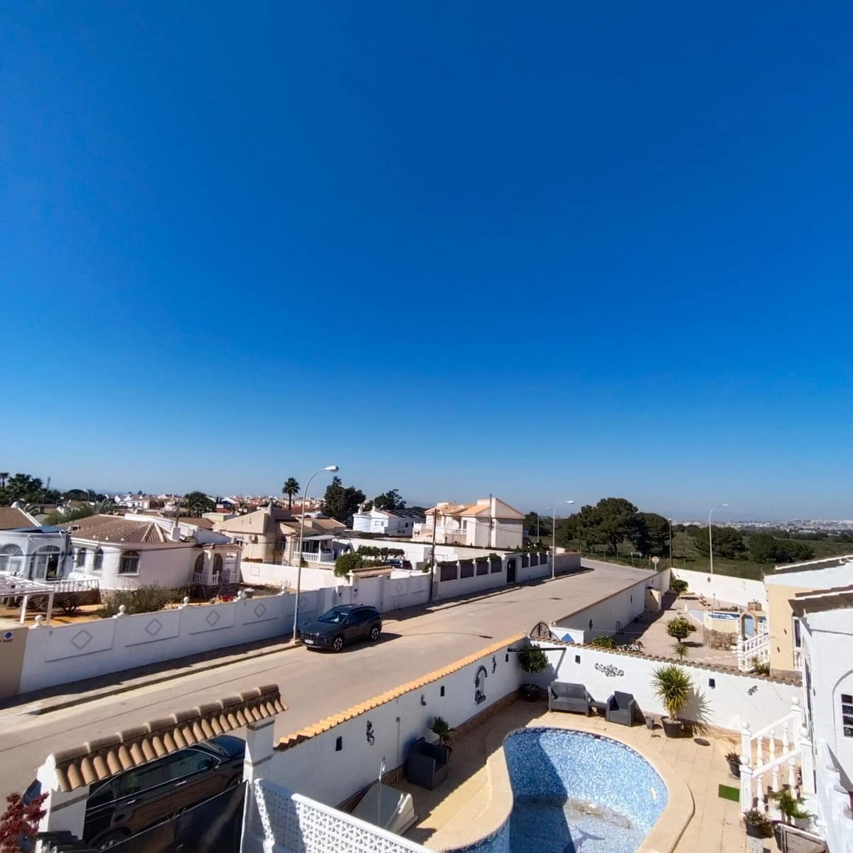 2 bedroom Villa for sale in Torrevieja with pool - € 299,900 (Ref: 9627810)