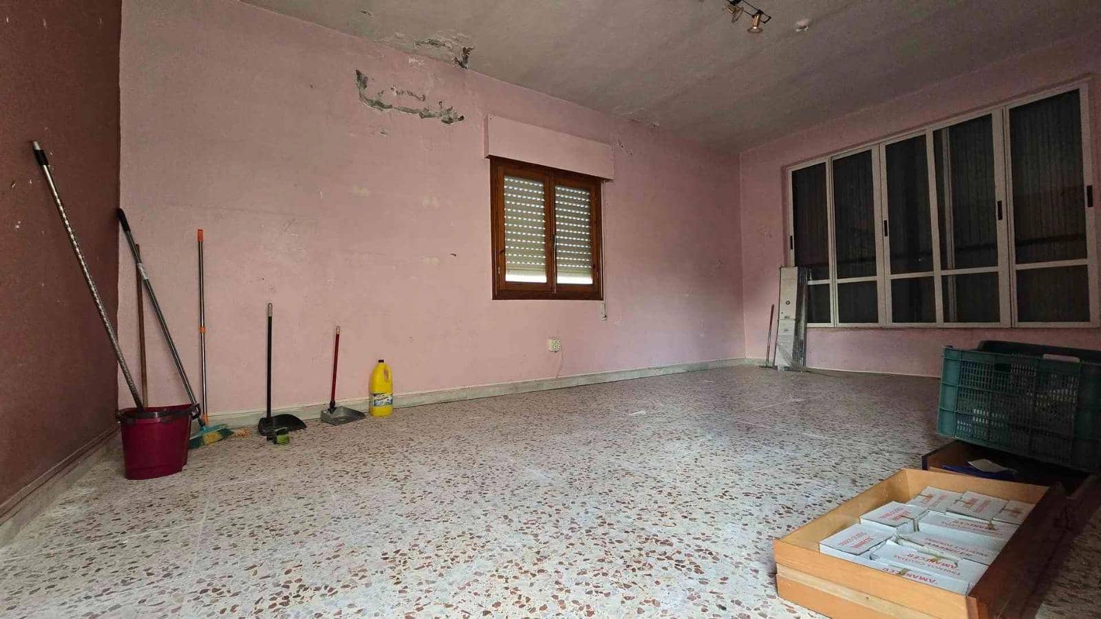 3 soverom Villa til salgs i La Siesta med garasje - € 330 000 (Ref: 9627811)