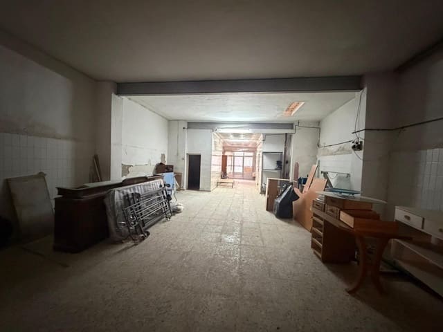 4 bedroom Townhouse for sale in Dolores with garage - € 149,900 (Ref: 9627815)