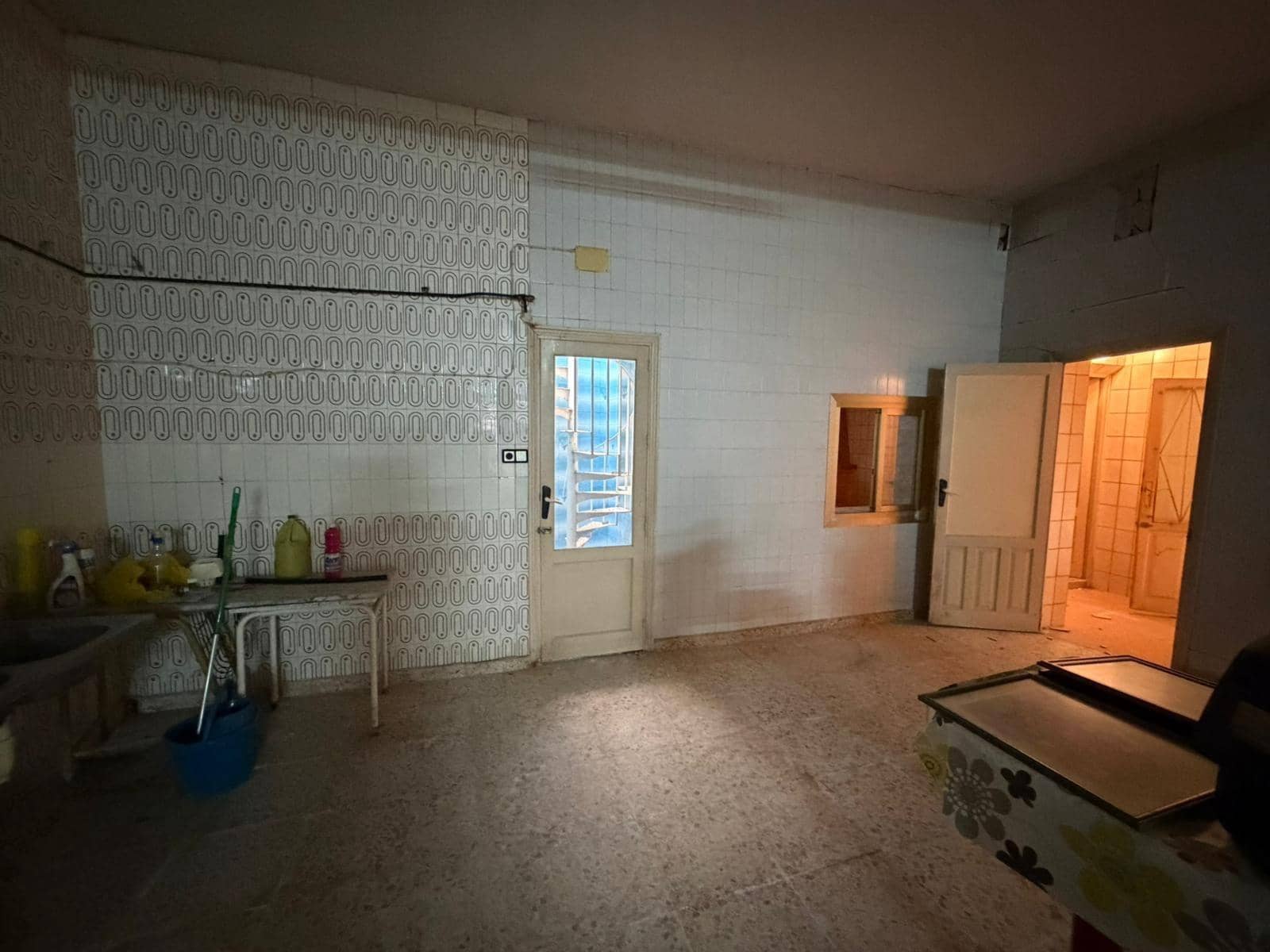 4 bedroom Townhouse for sale in Dolores with garage - € 149,900 (Ref: 9627815)