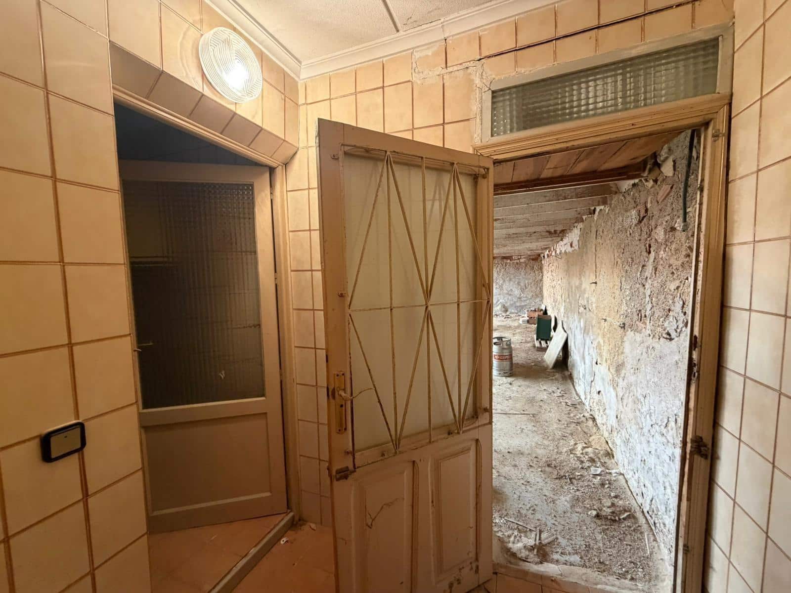 4 bedroom Townhouse for sale in Dolores with garage - € 149,900 (Ref: 9627815)