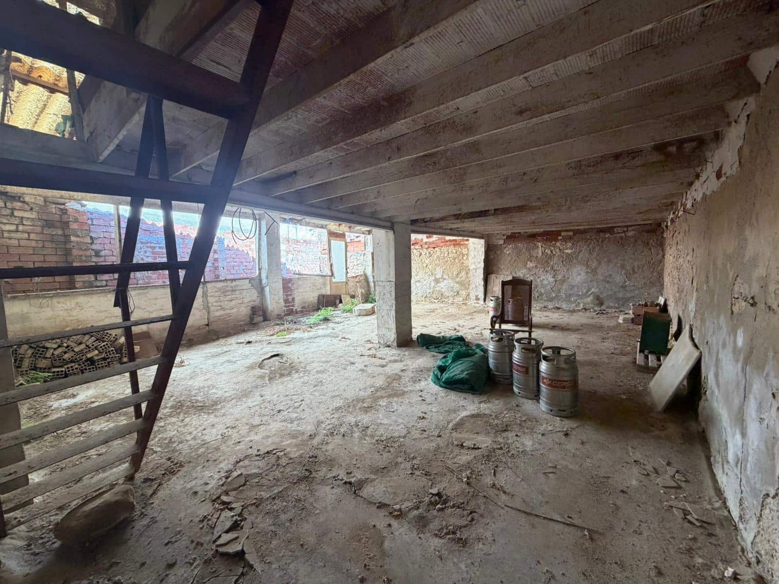 4 bedroom Townhouse for sale in Dolores with garage - € 149,900 (Ref: 9627815)