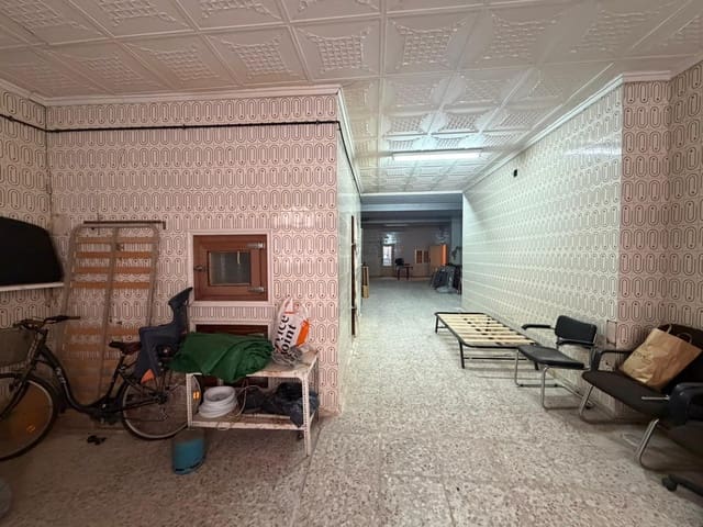 4 bedroom Townhouse for sale in Dolores with garage - € 149,900 (Ref: 9627815)