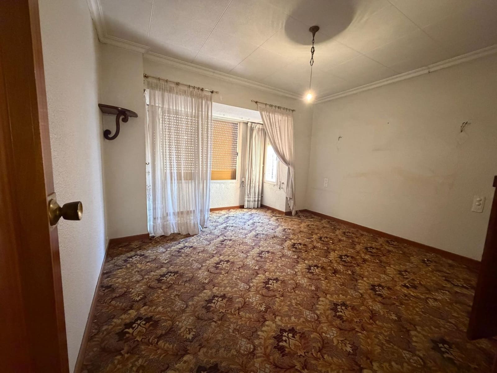 4 bedroom Townhouse for sale in Dolores with garage - € 149,900 (Ref: 9627815)