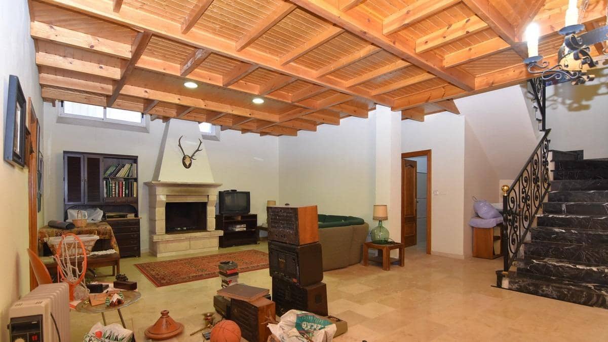 7 bedroom Finca/Country House for sale in Elche / Elx - € 740,000 (Ref: 9691138)