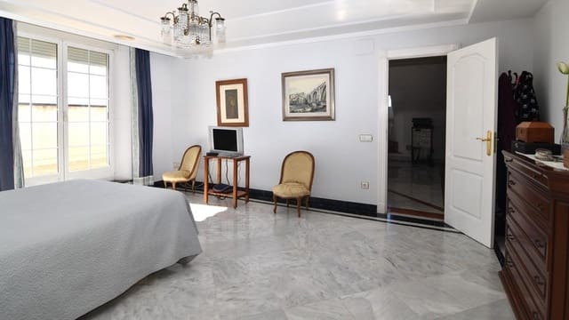 7 bedroom Finca/Country House for sale in Elche / Elx - € 740,000 (Ref: 9691138)