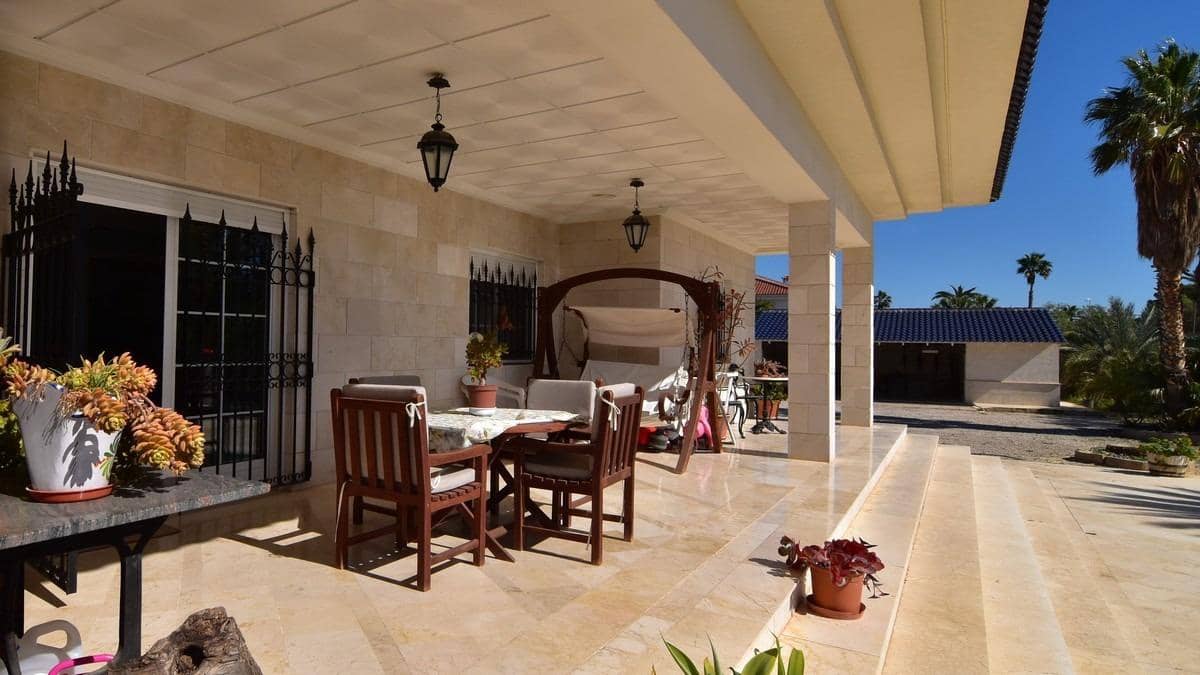 7 bedroom Finca/Country House for sale in Elche / Elx - € 740,000 (Ref: 9691138)