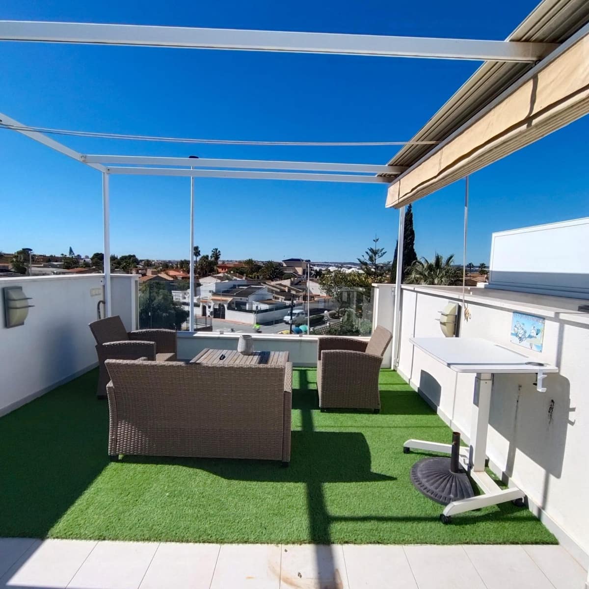 3 sovrum Villa till salu i Torrevieja med pool - 330 000 € (Ref: 9696307)