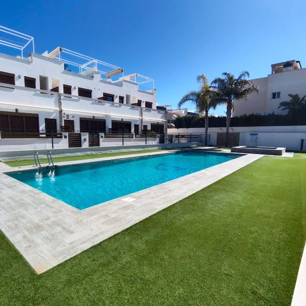 3 sovrum Villa till salu i Torrevieja med pool - 330 000 € (Ref: 9696307)