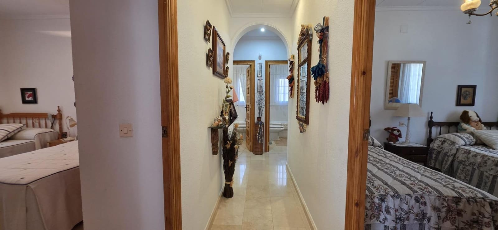 4 Zimmer Villa zu verkaufen in Torrevieja mit Garage - 459.900 € (Ref: 9715119)