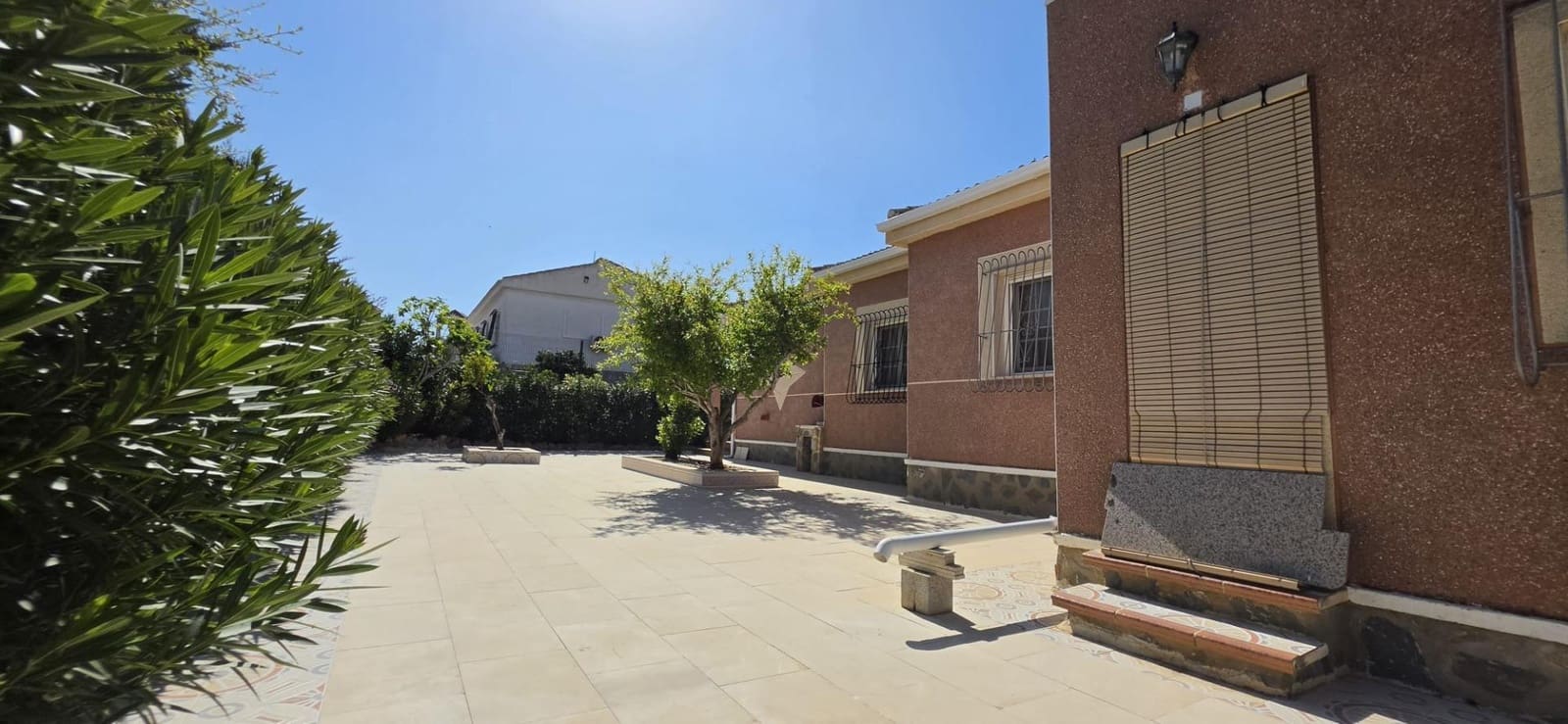 4 Zimmer Villa zu verkaufen in Torrevieja mit Garage - 459.900 € (Ref: 9715119)