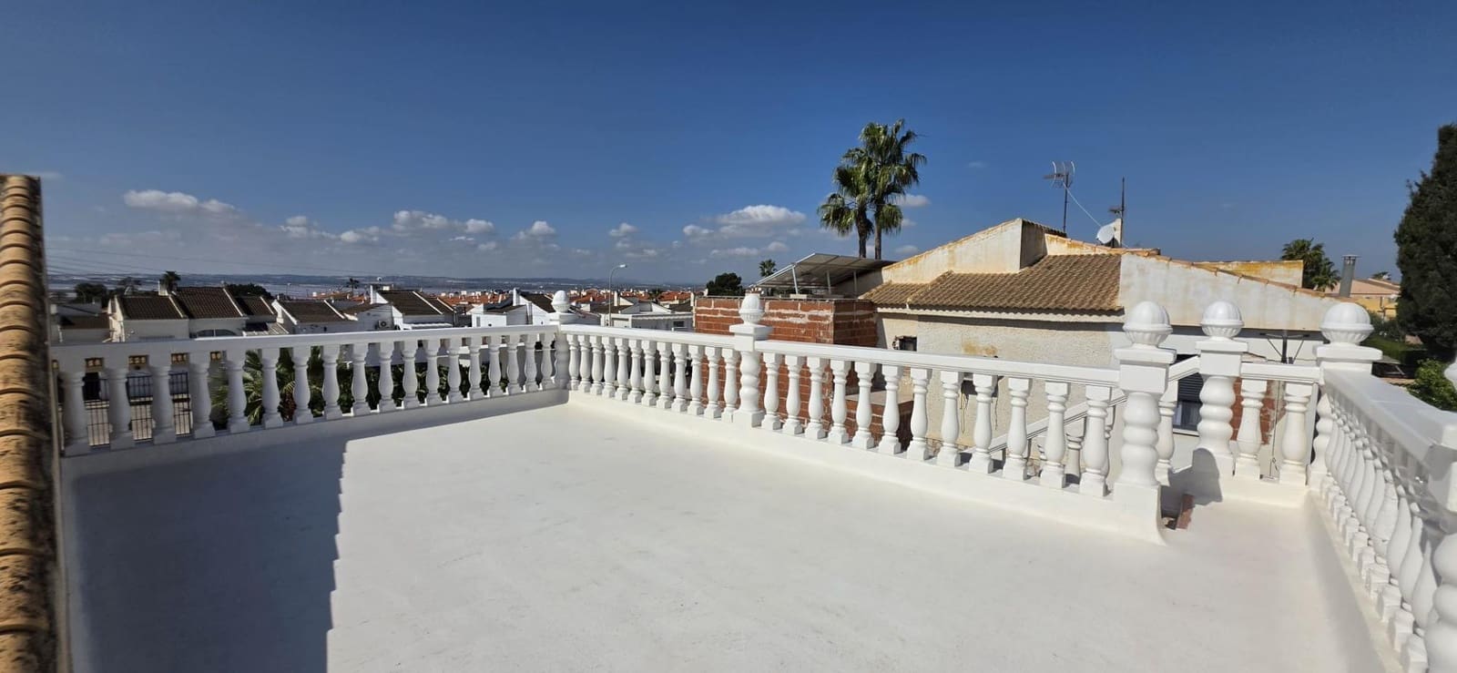 4 Zimmer Villa zu verkaufen in Torrevieja mit Garage - 459.900 € (Ref: 9715119)