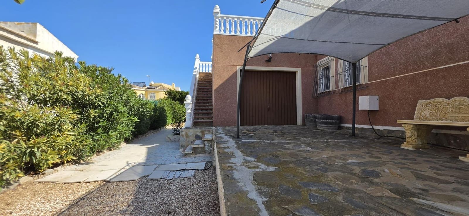 4 Zimmer Villa zu verkaufen in Torrevieja mit Garage - 459.900 € (Ref: 9715119)