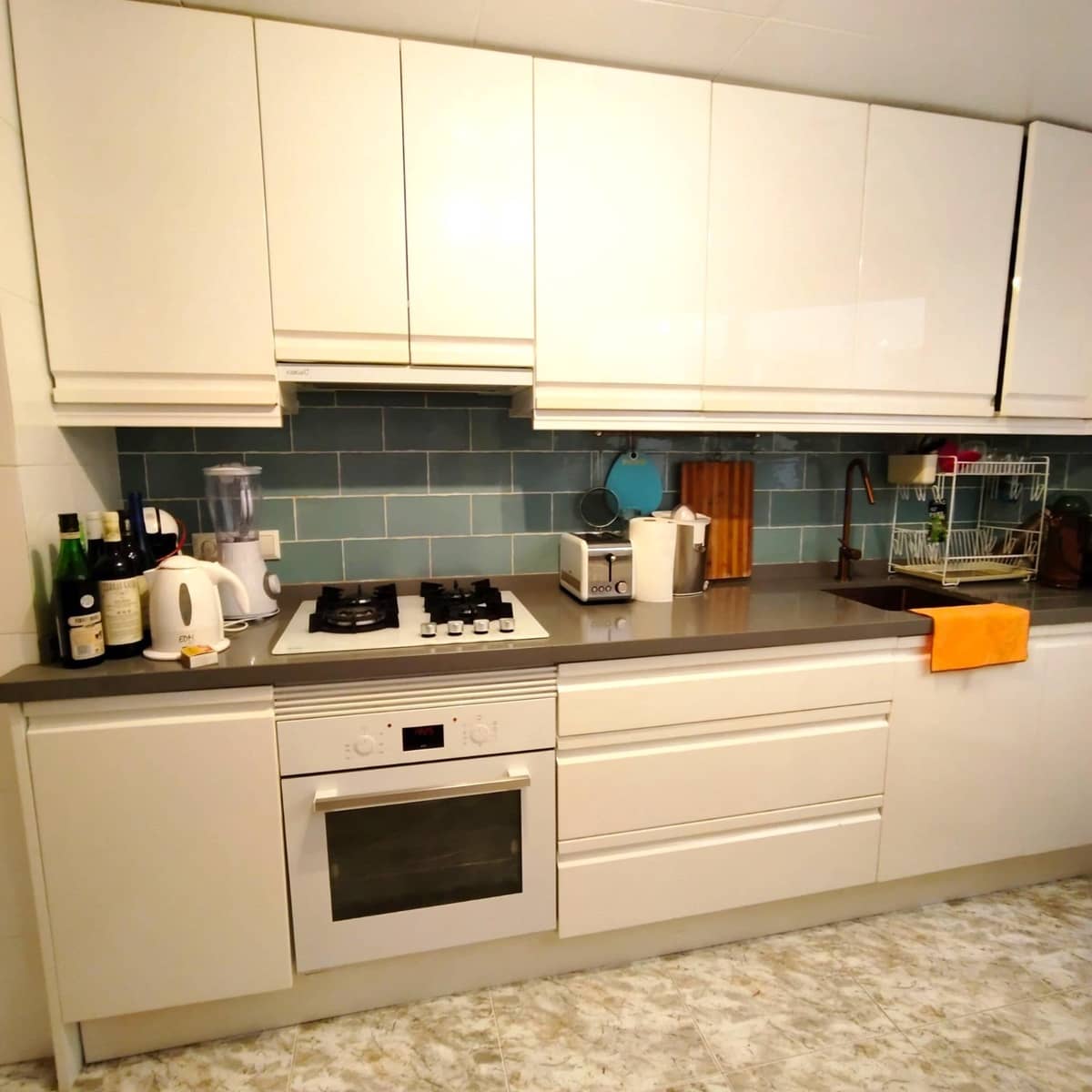 3 bedroom Apartment for sale in Torrevieja with garage - € 299,900 (Ref: 9721902)