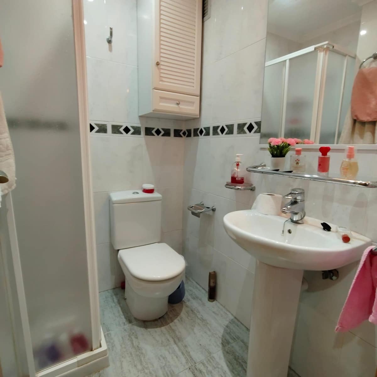 3 bedroom Apartment for sale in Torrevieja with garage - € 299,900 (Ref: 9721902)