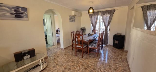 3 soverom Villa til salgs i El Chaparral - La Siesta - La Torreta, Torrevieja med svømmebasseng - € 320 000 (Ref: 9741903)