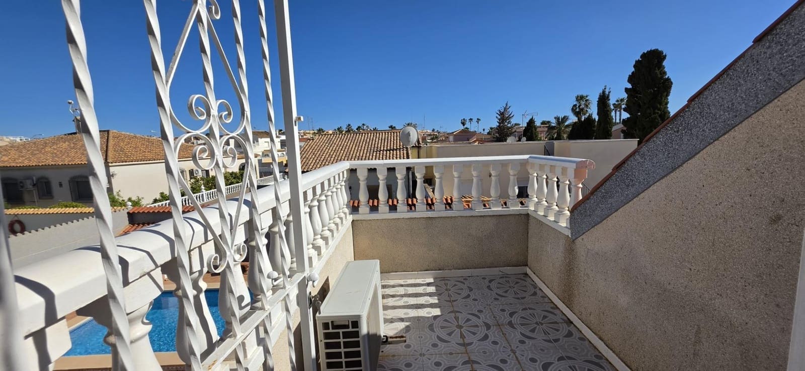 3 soverom Villa til salgs i Torrevieja med svømmebasseng - € 320 000 (Ref: 9741903)