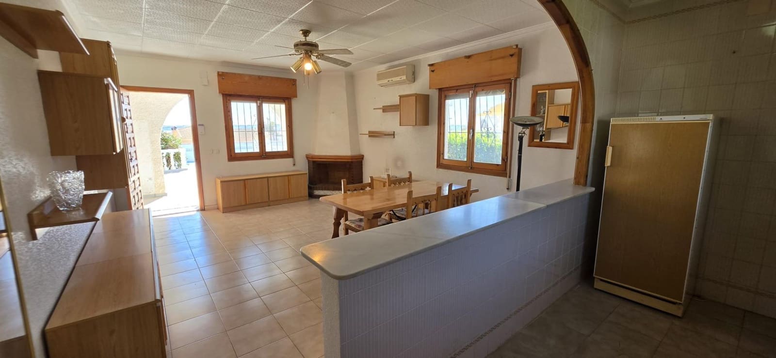 Chalet de 2 habitaciones en Torrevieja en venta con piscina garaje - 269.900 € (Ref: 9745319)