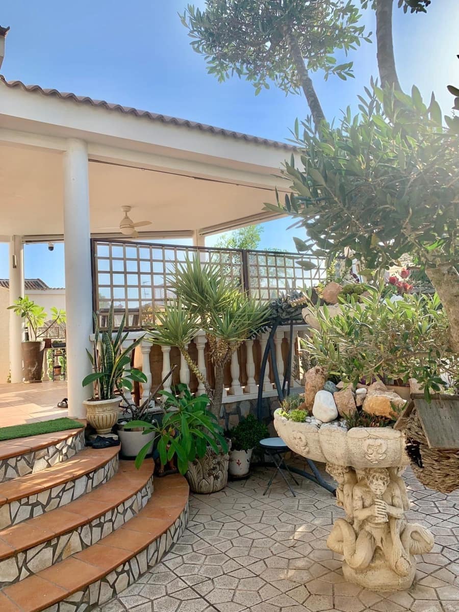 4 soverom Villa til salgs i San Luis med svømmebasseng - € 499 900 (Ref: 9755925)