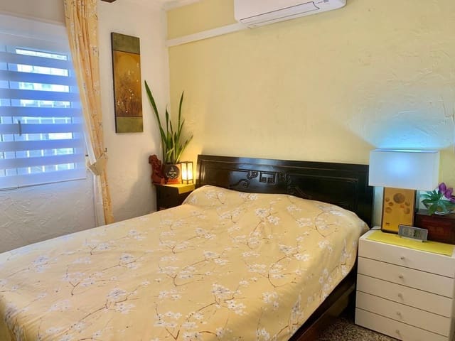 4 soverom Villa til salgs i San Luis, Torrevieja med svømmebasseng - € 499 900 (Ref: 9755925)