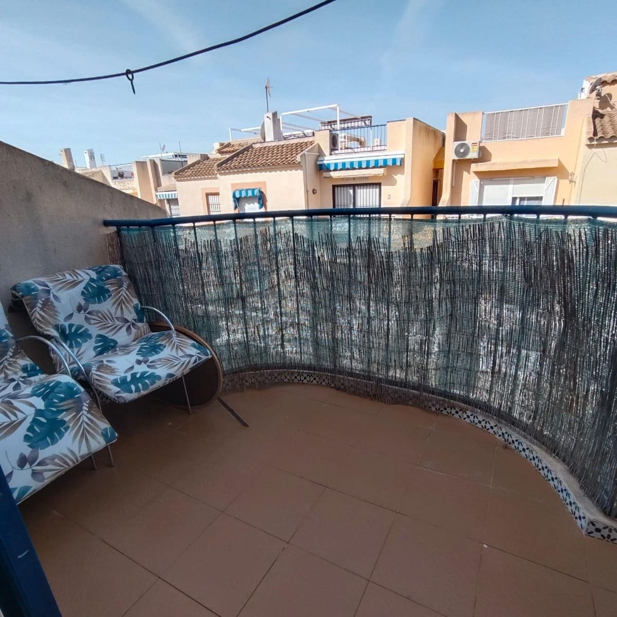 2 Zimmer Bungalow zu vermieten in El Chaparral mit Pool - 600 € (Ref: 9791258)