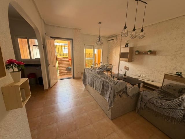 Bungalow de 2 habitaciones en Orihuela en venta con piscina - 89.900 € (Ref: 9794897)