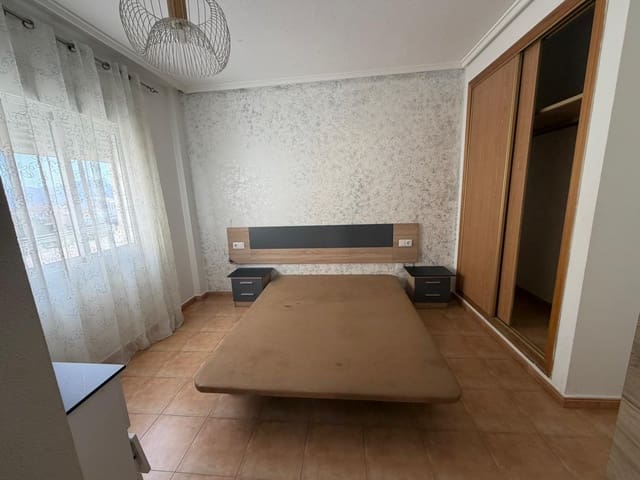 Bungalow de 2 habitaciones en Orihuela en venta con piscina - 89.900 € (Ref: 9794897)