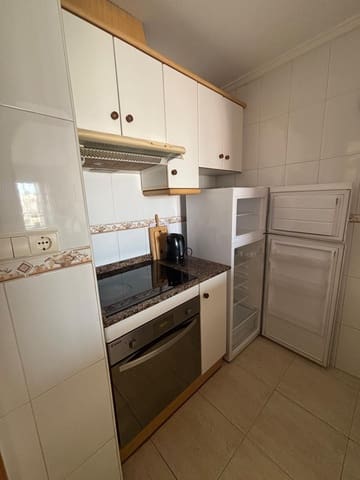 2 slaapkamer Appartement te huur in Centro, Torrevieja met zwembad - € 650 (Ref: 9794898)