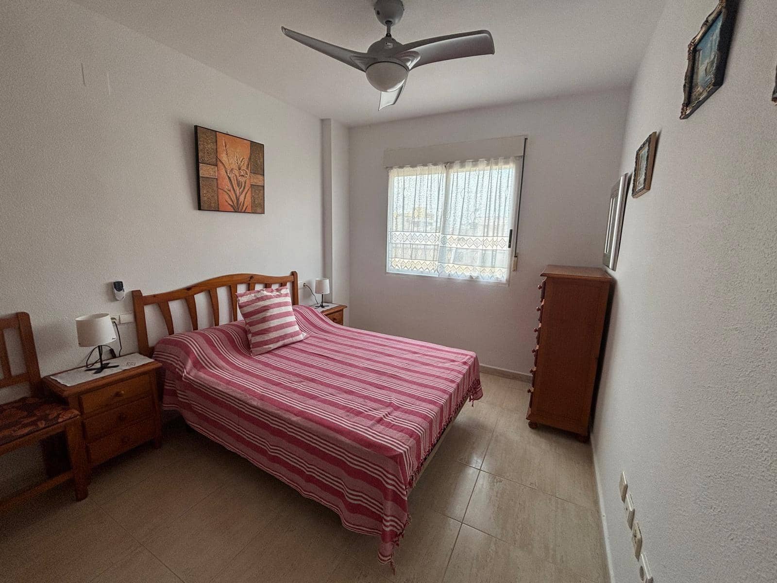 2 slaapkamer Appartement te huur in Torrevieja met zwembad - € 650 (Ref: 9794898)