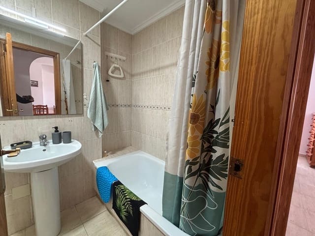 2 slaapkamer Appartement te huur in Centro, Torrevieja met zwembad - € 650 (Ref: 9794898)