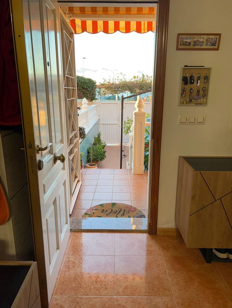 4 Zimmer Bungalow zu verkaufen in Torrevieja mit Pool - 179.900 € (Ref: 9833907)