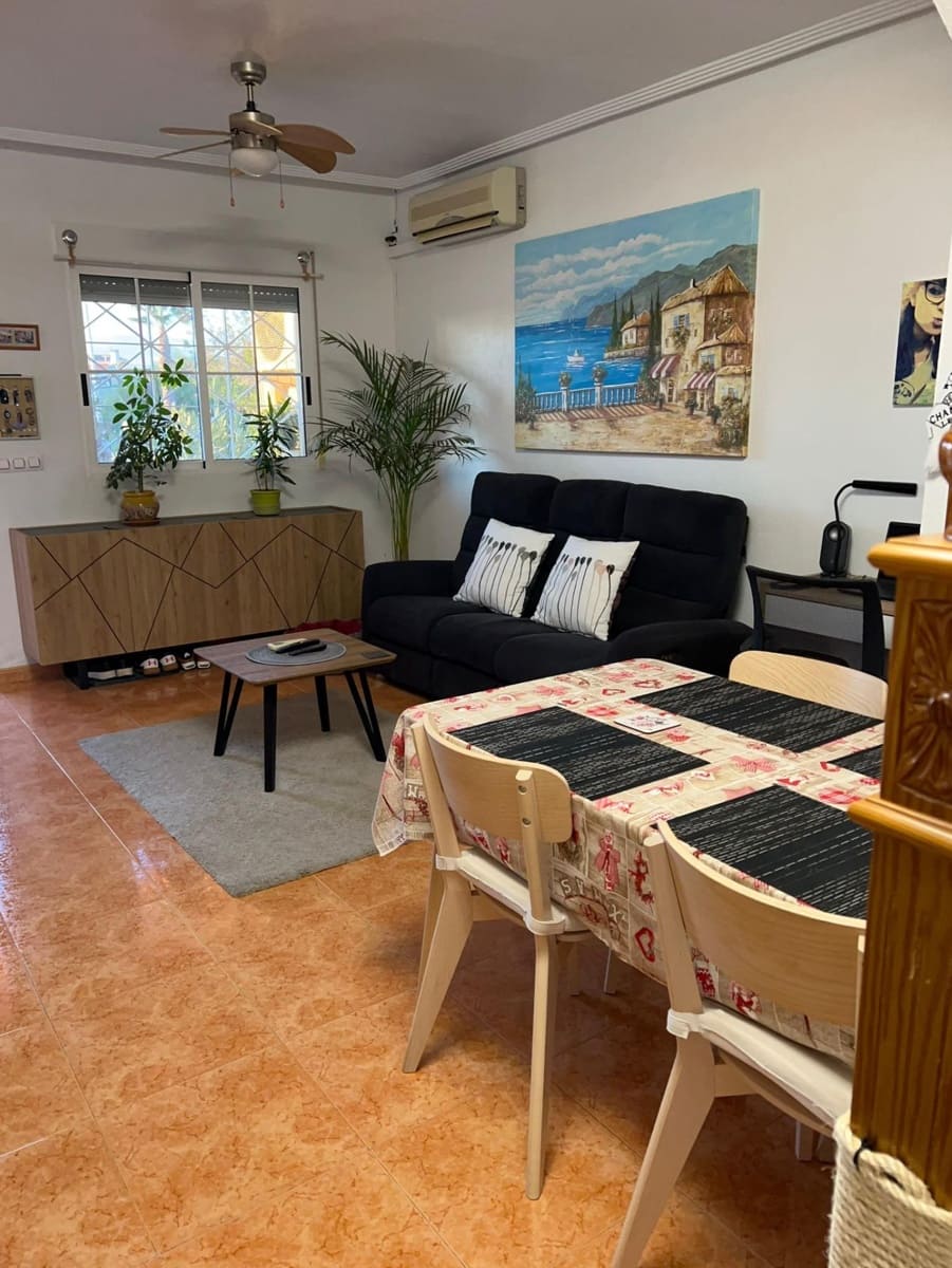 4 Zimmer Bungalow zu verkaufen in Torrevieja mit Pool - 179.900 € (Ref: 9833907)