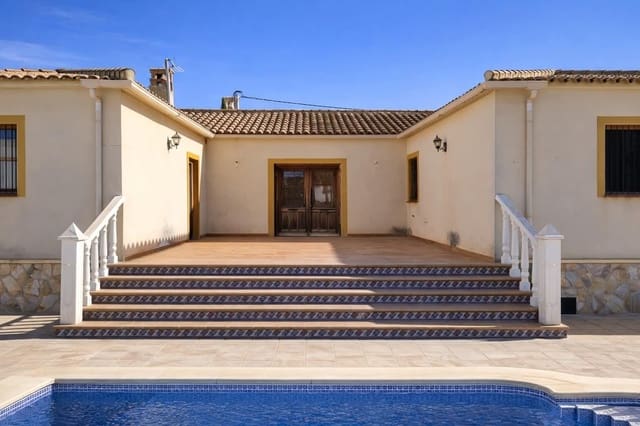 Finca/Casa Rural de 4 habitaciones en Catral en venta - 329.900 € (Ref: 9836573)