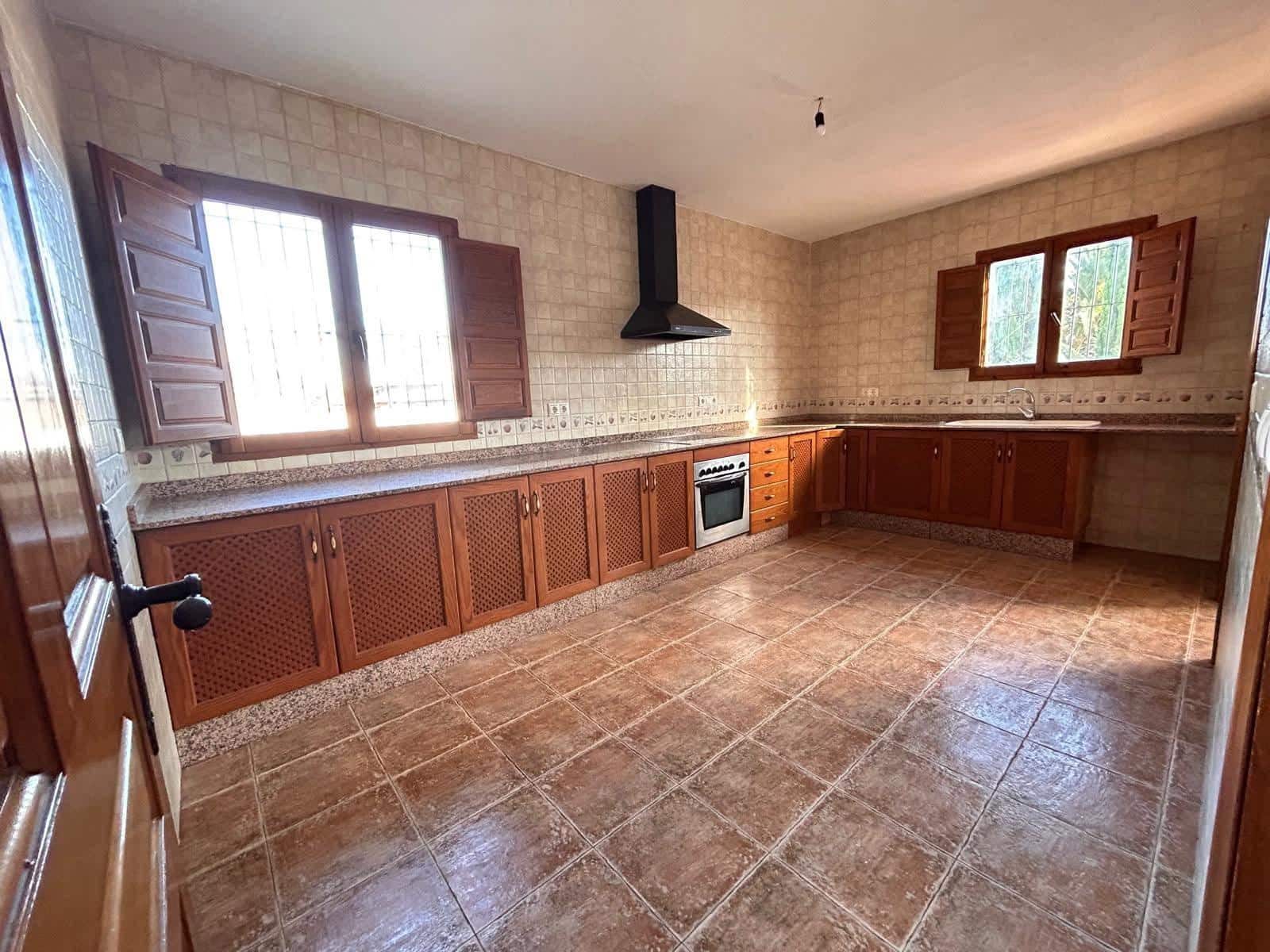 Finca/Casa Rural de 4 habitaciones en Catral en venta - 329.900 € (Ref: 9836573)