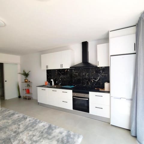 1 chambre Bungalow à vendre à La Siesta, Torrevieja - 139 500 € (Ref: 9846637)