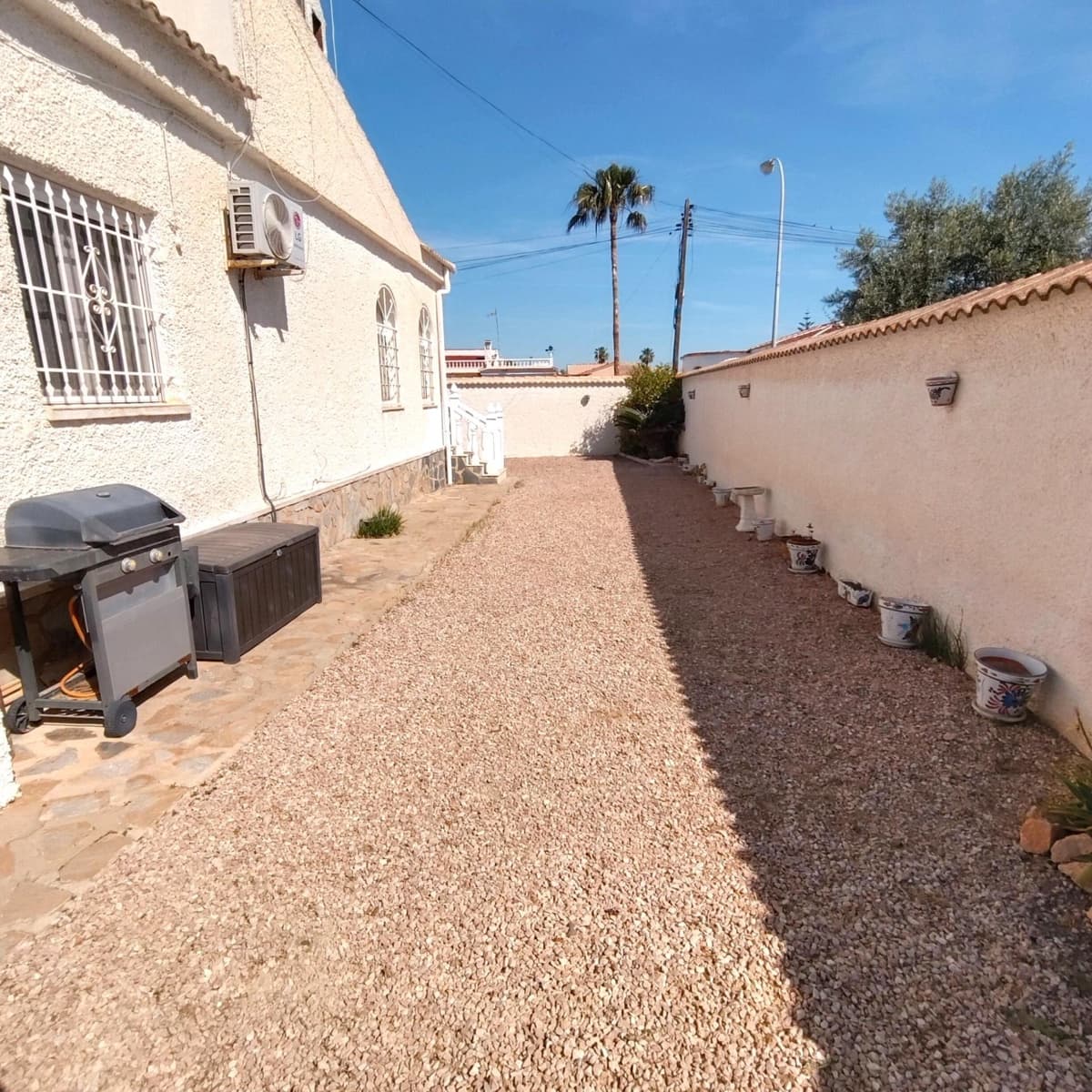 3 bedroom Villa for sale in El Chaparral with pool garage - € 299,900 (Ref: 9867149)
