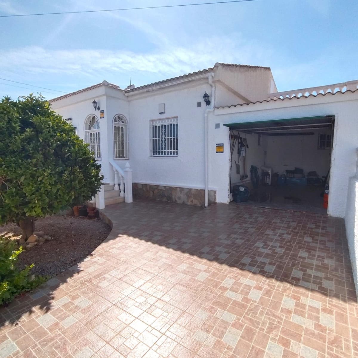 3 bedroom Villa for sale in El Chaparral with pool garage - € 299,900 (Ref: 9867149)